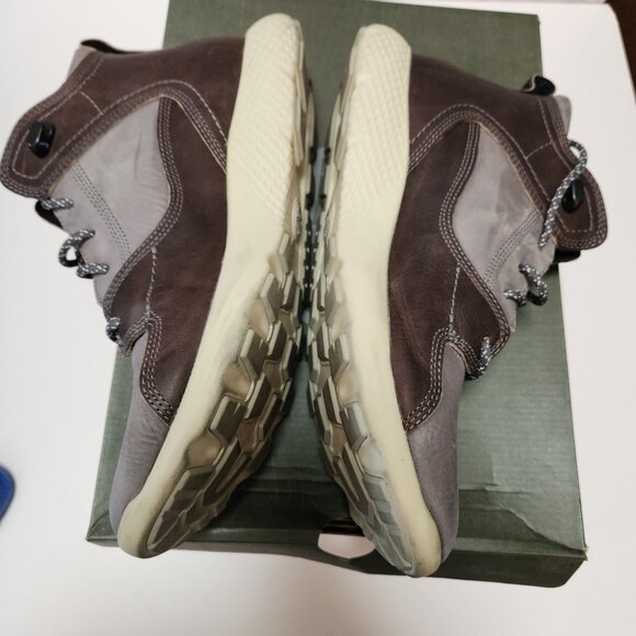 Timberland FlyRoam Boot Sneakers Mens 8.5 Brown Leather Chukka Lace-up Pre-owned - Picture 10 of 16
